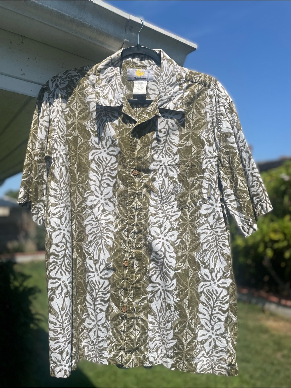 Billabong Olive Green & White Tropical Button-Down Shirt